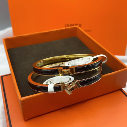 [⭐Mirelle]CLASSIC HM CLIC BLACK 8MM ENAMEL BRACELET