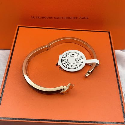 [⭐Mirelle]CLASSIC HM CLIC BLACK 8MM ENAMEL BRACELET