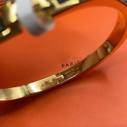 [⭐Mirelle]CLASSIC HM CLIC BLACK 8MM ENAMEL BRACELET