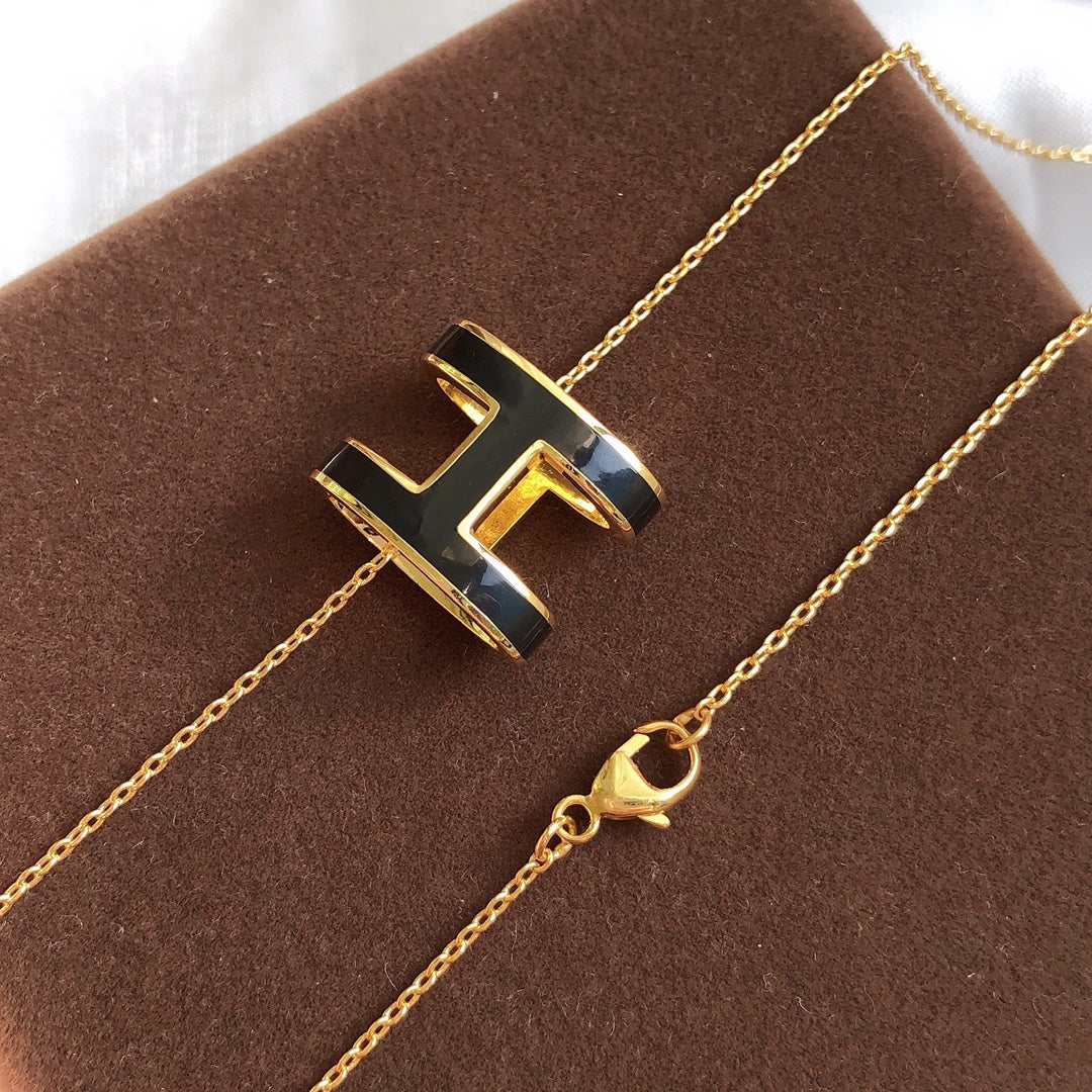 [⭐Mirelle]HM CLIC BLACK ENAMEL GOLD NECKLACE