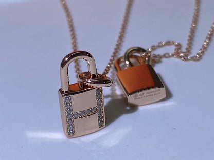 [⭐Mirelle]HM ADVANCED NICHE LOCK HEAD NECKLACE DIAMONDS