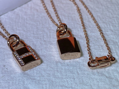 [⭐Mirelle]HM ADVANCED NICHE LOCK HEAD NECKLACE DIAMONDS