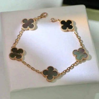 [⭐Mirelle] CLOVER 5 MOTIF GRAY MOP BRACELET COLLECTION