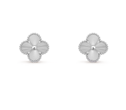 [⭐Mirelle]CLOVER MEDIUM 1 MOTIFS LASER EARRINGS