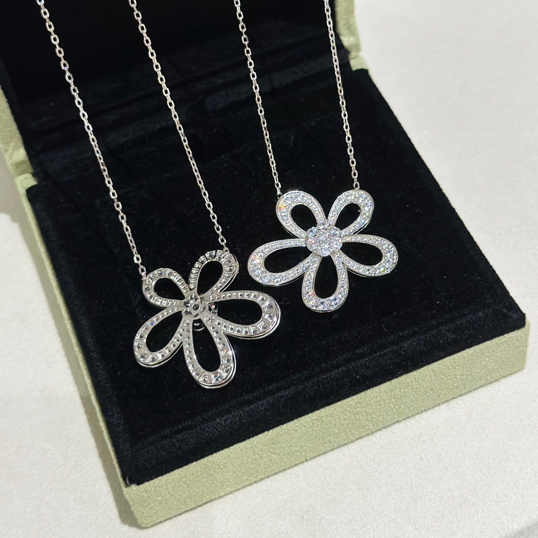 [⭐Mirelle]FLOWERLACE NECKLACE FULL DIAMONDS