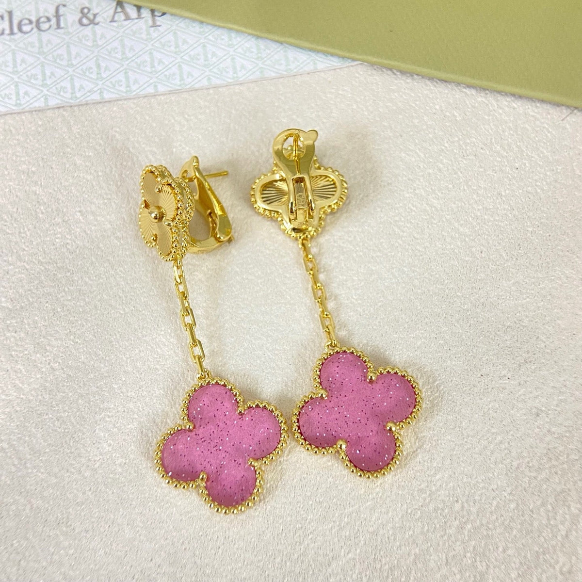 [⭐Mirelle]2026 NEW CLOVER 2 MOTIF  BUBBLE PINK ENAMEL