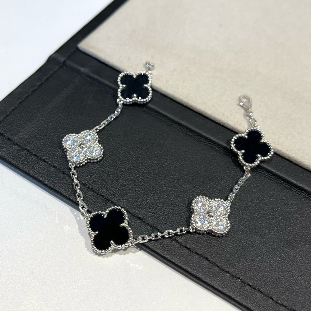 [⭐Mirelle] CLOVER 5 MOTIF ONYXS BRACELET COLLECTION