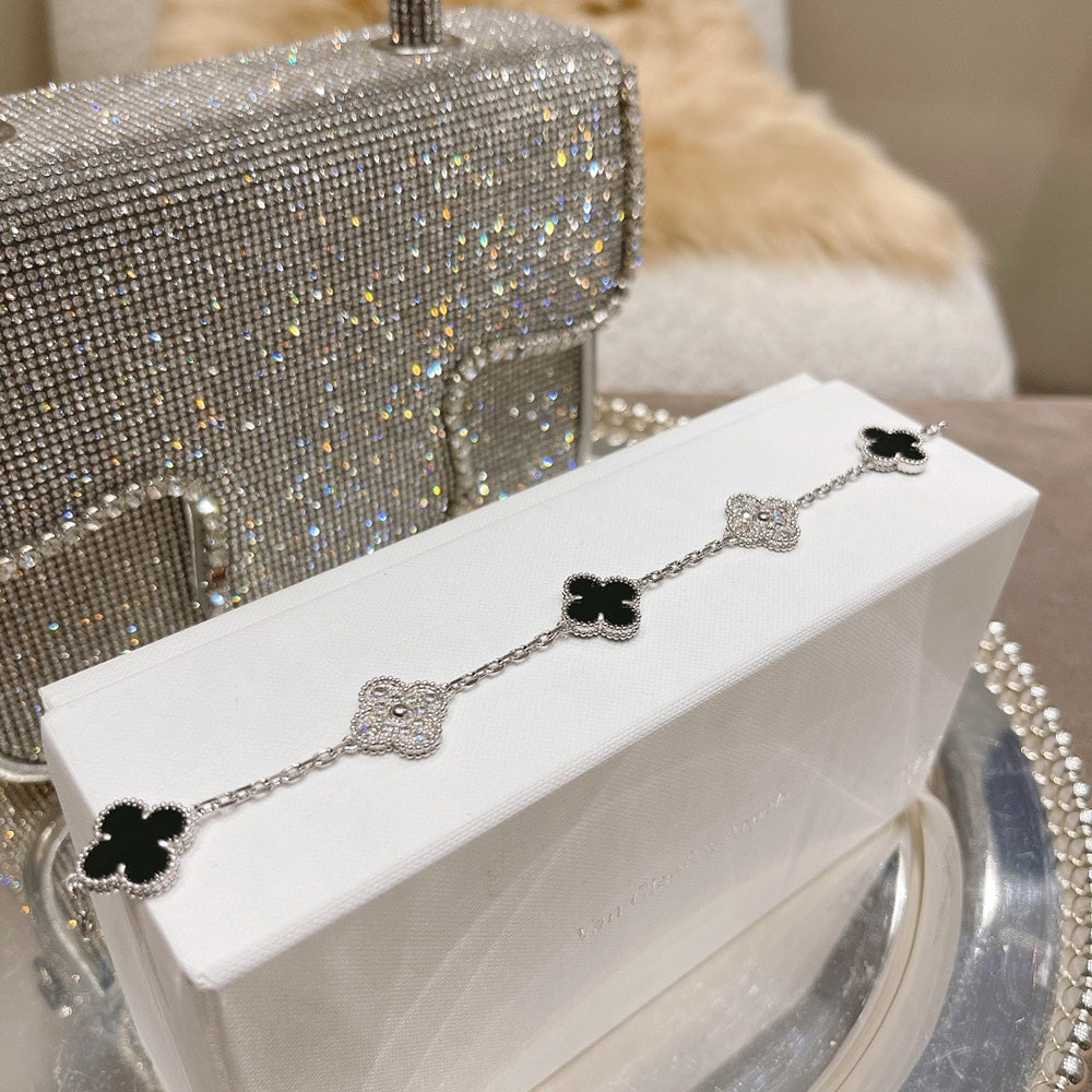 [⭐Mirelle] CLOVER 5 MOTIF ONYXS BRACELET COLLECTION