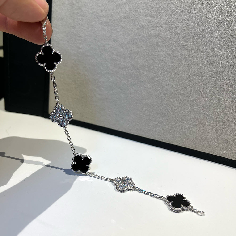 [⭐Mirelle] CLOVER 5 MOTIF ONYXS BRACELET COLLECTION