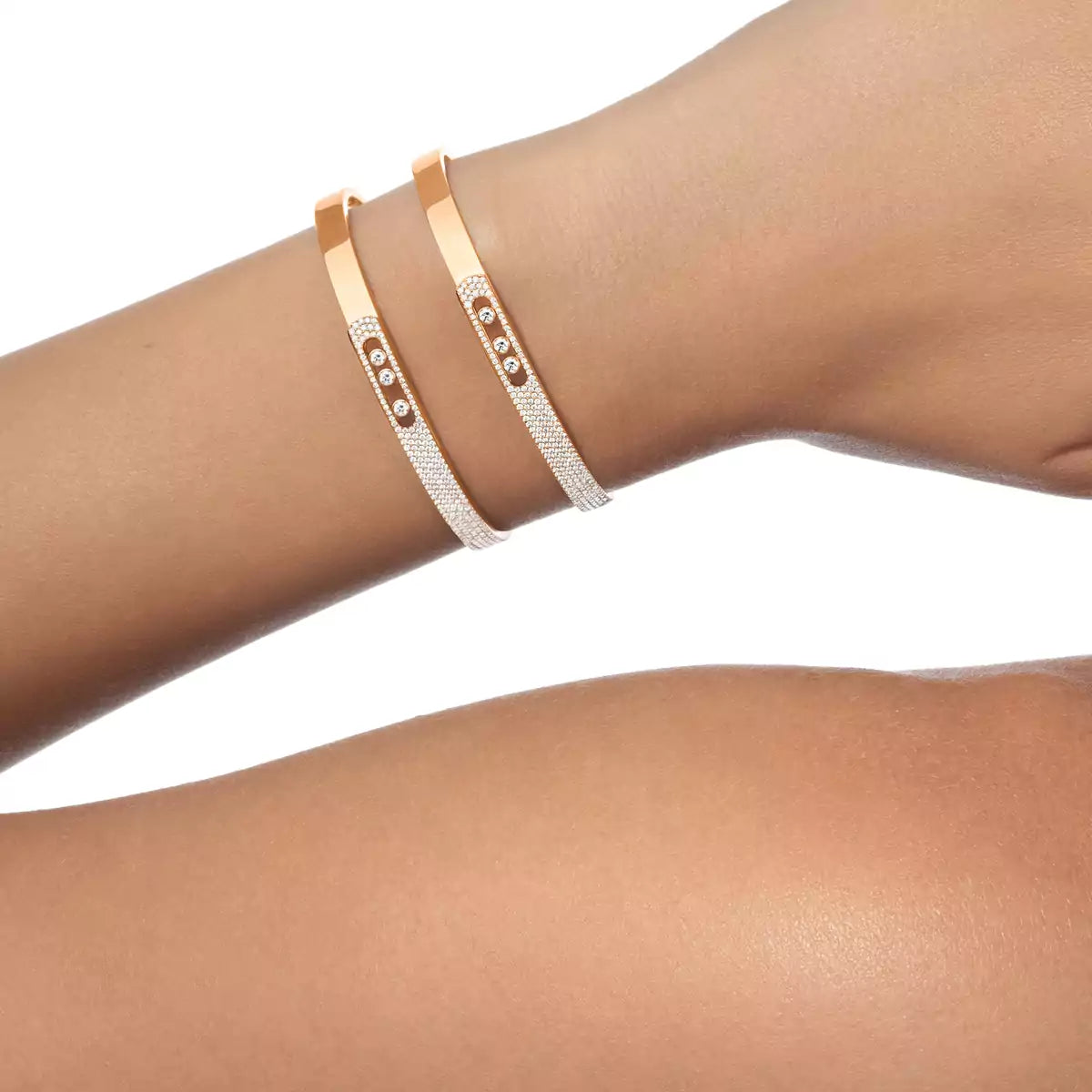 [⭐Mirelle]Move Noa Rose Gold Pavé Diamond Bangle Bracelet
