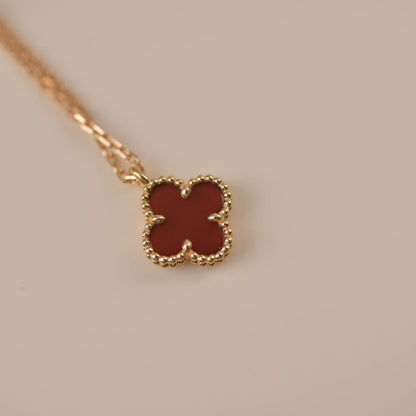 [⭐Mirelle]CLOVER MINI 9.5MM WHITE CARNELIANS NECKLACE