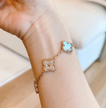 [⭐Mirelle] CLOVER 5 MOTIF GRAY MOP BRACELET COLLECTION