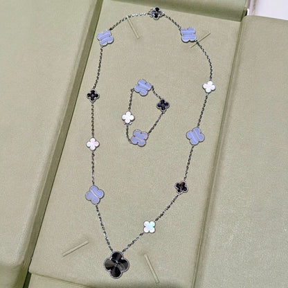 [⭐Mirelle]DETACHABLE CLOVER 15(11+4) FLOWER SILVER NECKLACE SET