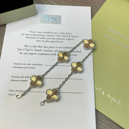 [⭐Mirelle] CLOVER 5 MOTIF LASER BRACELET COLLECTION