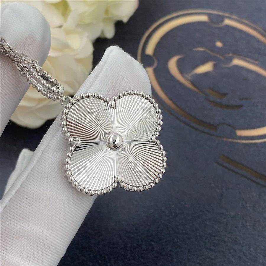 [⭐Mirelle]CLOVER 25MM SILVER BIG CLOVER NECKLACE