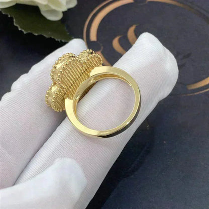 [⭐Mirelle]CLOVER WHITE MOP RING