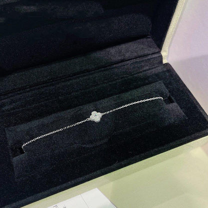 [⭐Mirelle]CLOVER  SINGLE FLOWER BRACELET SILVER