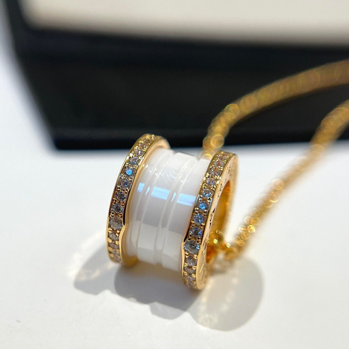 [⭐Mirelle]ZERO 1 WHITE CERAMIC DIAMOND PINK GOLD NECKLACE